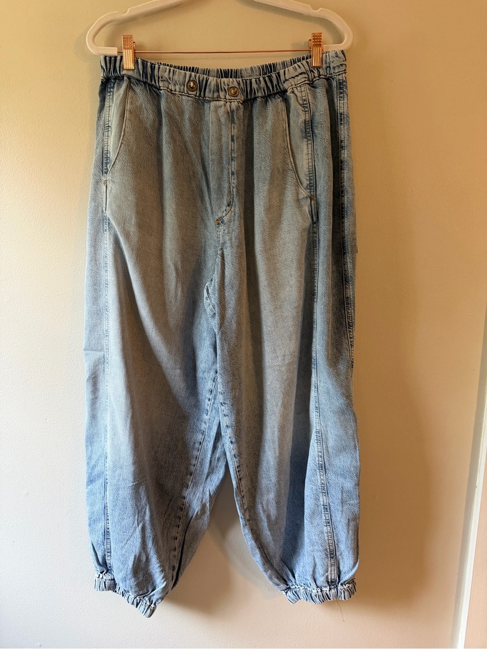 Pilcro Light Blue Relaxed Denim Jogger Jeans